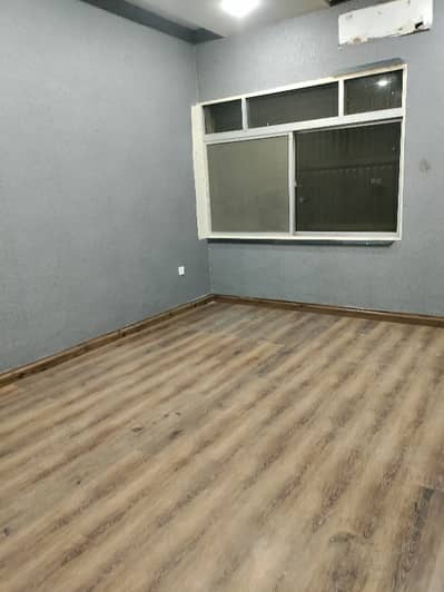 Warehouse For Rent PECHS