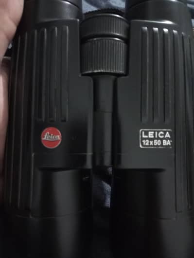 Leica Binoculars 12x50