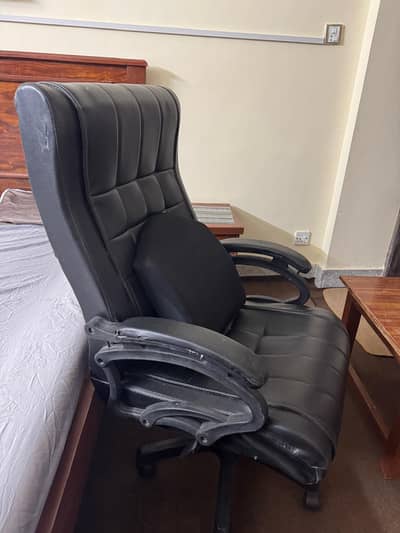 Office / Gaming Chair for Sale