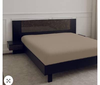 Habitt Novak king size bed