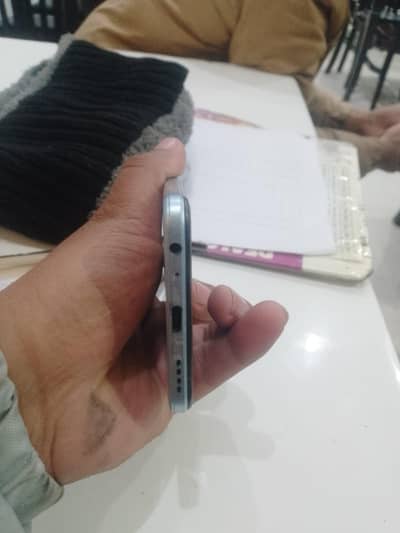 serious buyer aaen urgent sale Karna ha