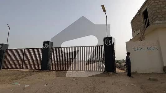 Prime Location 120 Square Yards Residential Plot Ideally Situated In Faridi Niazi Society