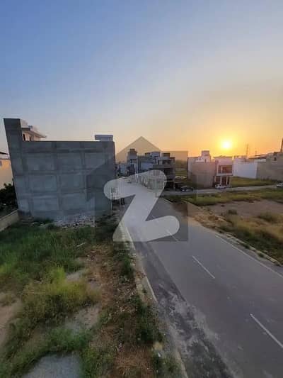 Prime Location Residential Plot In Punjabi Saudagar Society Phase 2 Sized 80 Square Yards Is Available