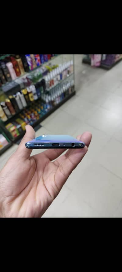 oppo f15 8/128 all ok h box charger sat hai