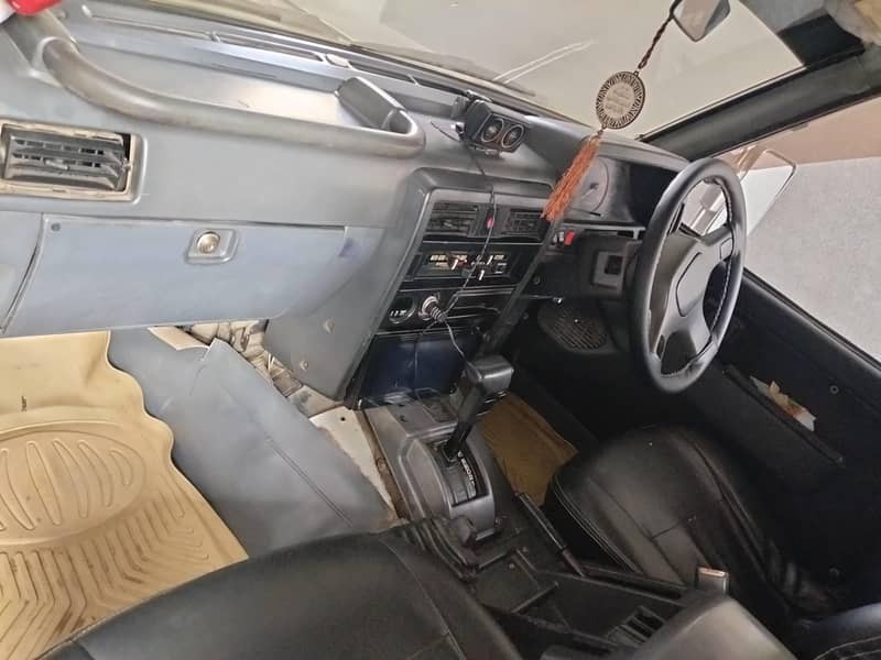 نسان سفاری سیون سیٹر فائ ڈورز ڈیزل انجن الائے رم 5