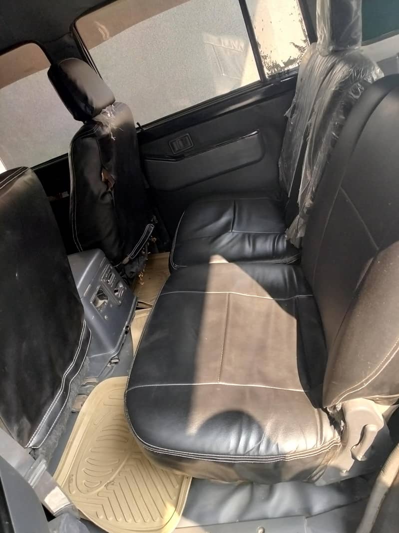 نسان سفاری سیون سیٹر فائ ڈورز ڈیزل انجن الائے رم 6