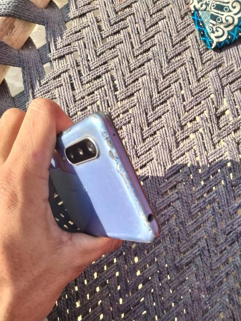 Aquos basic zero 5g 1