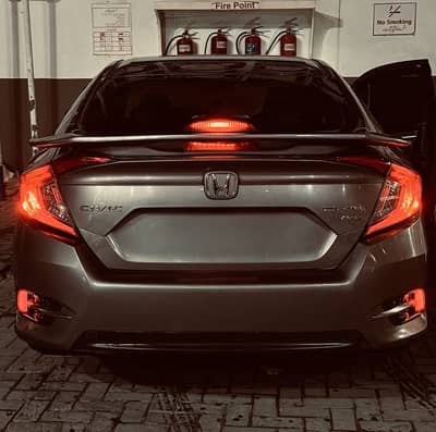 Civic X trunk spoiler LED