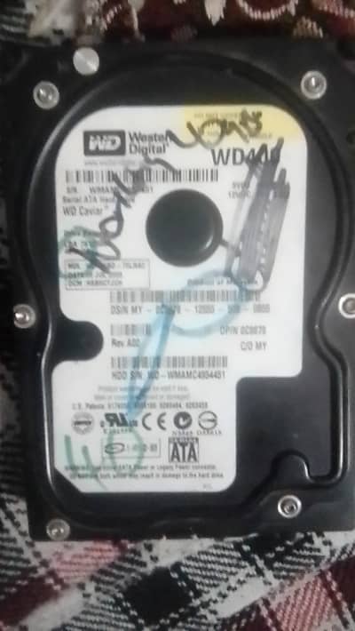 40 gb and 160 gb HDDs for sale