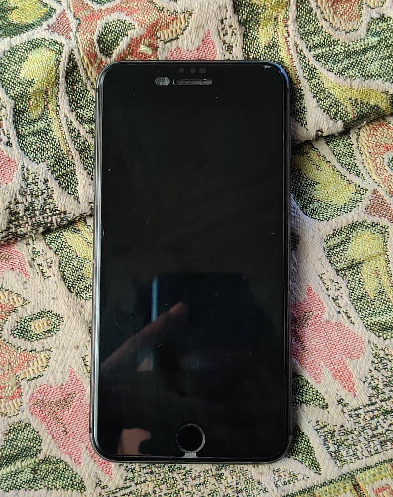 Iphone 8Plus PTA Lush exchange with laptop 0