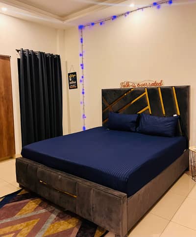 Luxury 2 Bed Apartment available in Goldcrest Mall phase 4 DHA on per day rent