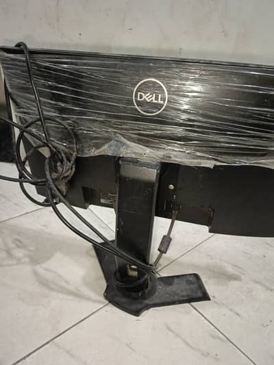 Desktop Dell + keyboard