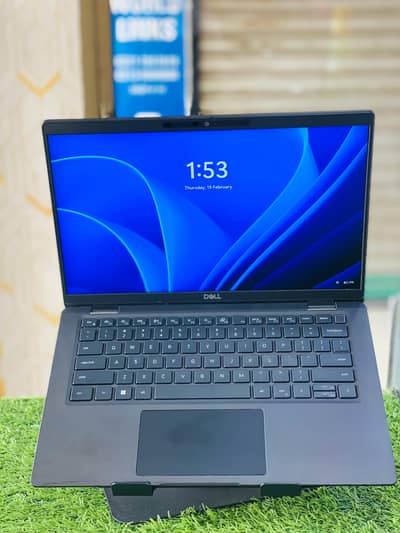 Dell Latitude 7420. i7/11th Gen.  16/256 GB SSD touch screen 14 inches