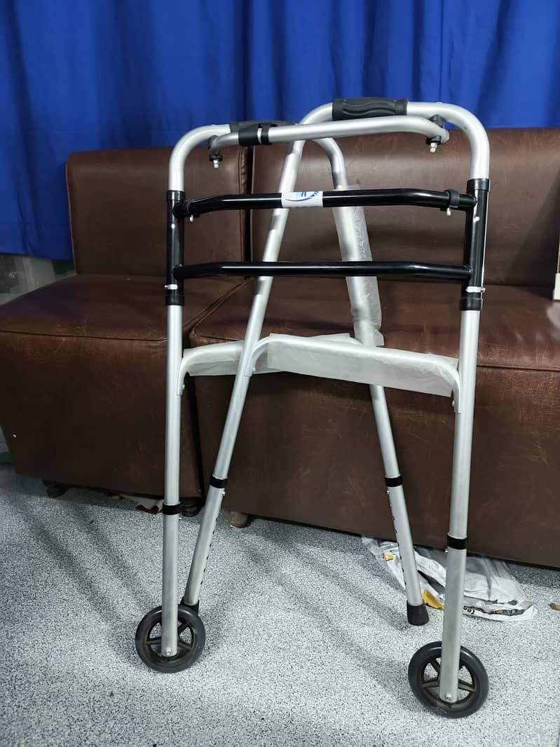 Wheel walker 1