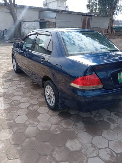 Mitsubishi Lancer GLX 1.3 automatic 2005