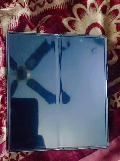 model sumsung galaxy Z Fold 6  conditions 10 by 10