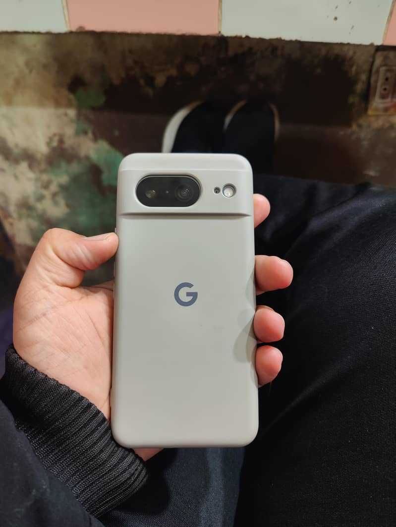 Google pixel 8 2