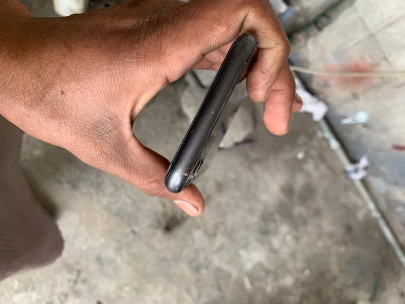 iphone 11 4