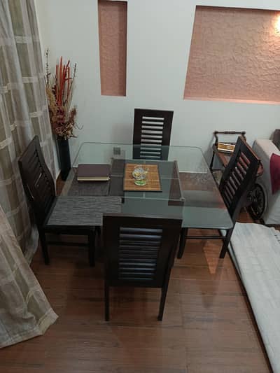 4 seater dining table for sale