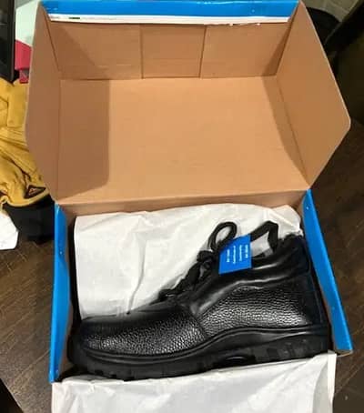 Safety Shoes Ranger available in all sizes /Safety Shoes / Joggers