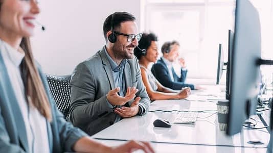 Required staff for Handling Customer service Chat