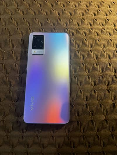 Vivo v21 8/128 for sale in Lahore|Pta app| all okay with box & charger