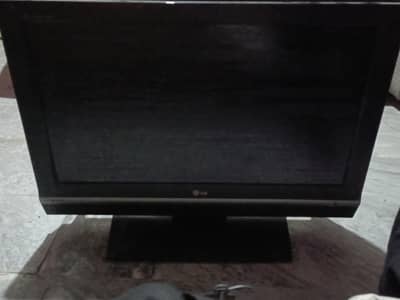 LG TV 32"