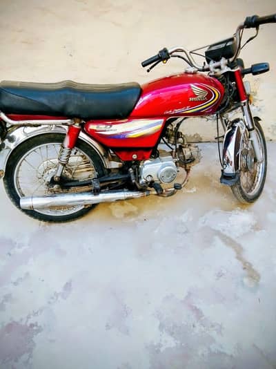 Honda cd70 2015