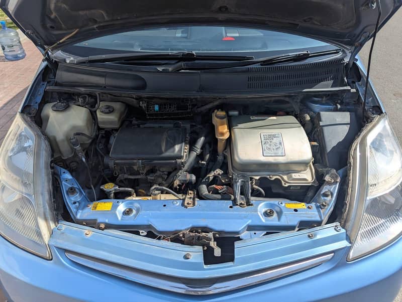 Toyota Prius 1300cc 7