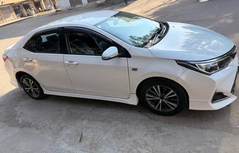 Toyota corolla Altis 1.6 (17/18)