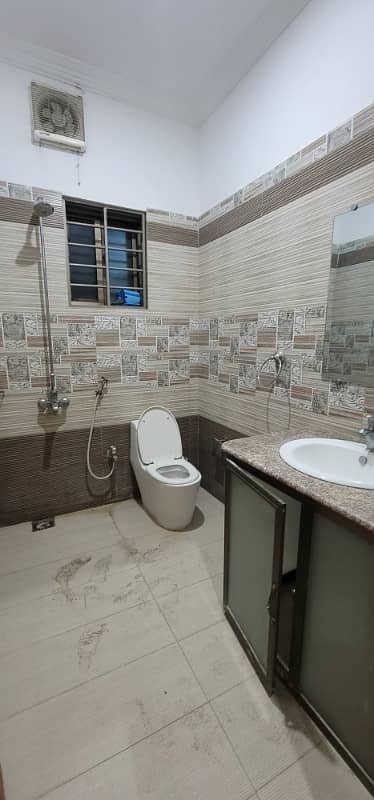 House For Rent In G-13 (10 Marla)