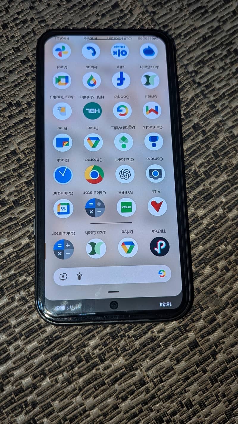 Google pixel 8a 3
