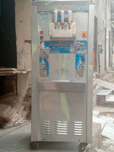 ice cream maker machine