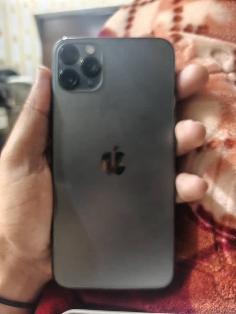 iphone 11 pro max 1