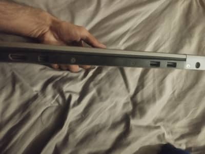 Dell Laptop Bhtriin achi condition or 3 gnty battery timng h backp