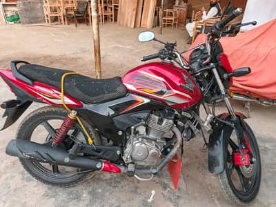 Honda CB125F Self Start Plus Remote Key Lush Condition Red Color