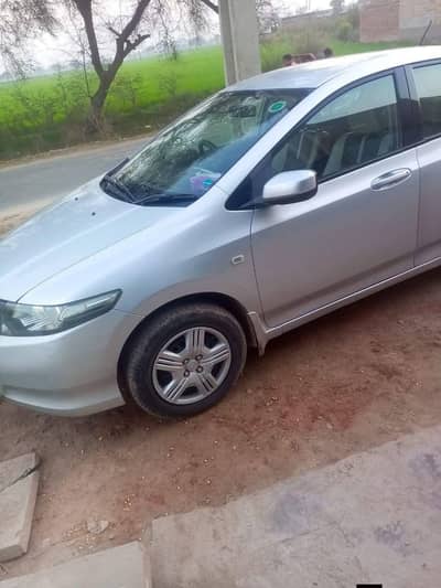 City 2011 manual almost genuine for sale