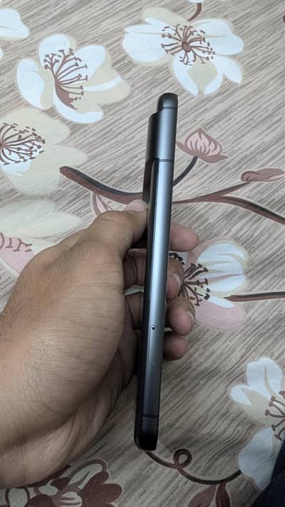 Google pixel/ mobile phone / google pixel 8