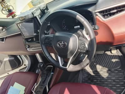 Toyota Corolla cross x