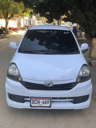 Daihatsu Mira x 2011