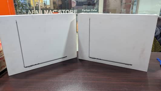 MacBook Air M3 2023 15" 16/256 Non active box pack