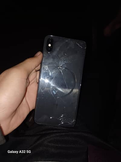 iPhone Xs Max factory unlock