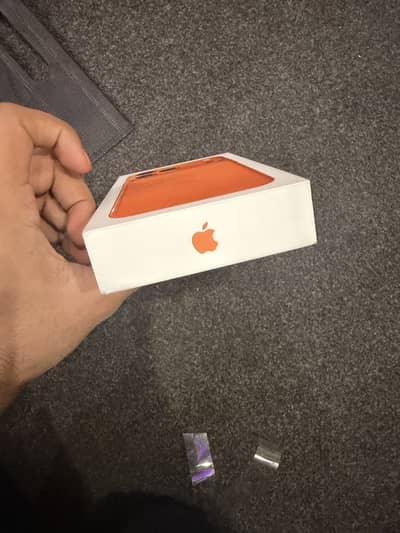 I phone 17 pro max  pin pack non active jv orange 256gb