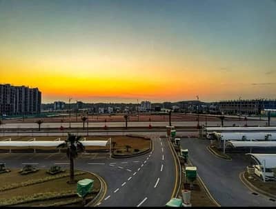 RENTED 1.20 / MONTH GROUND FLOOR SHOP WITH 800 SQ FT AVAILABLE FOR SALE