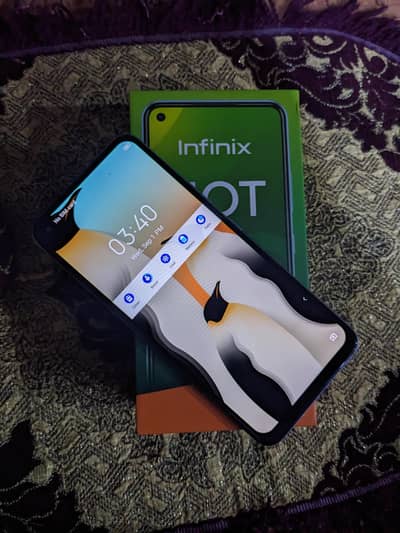 INFINIX HOT 10