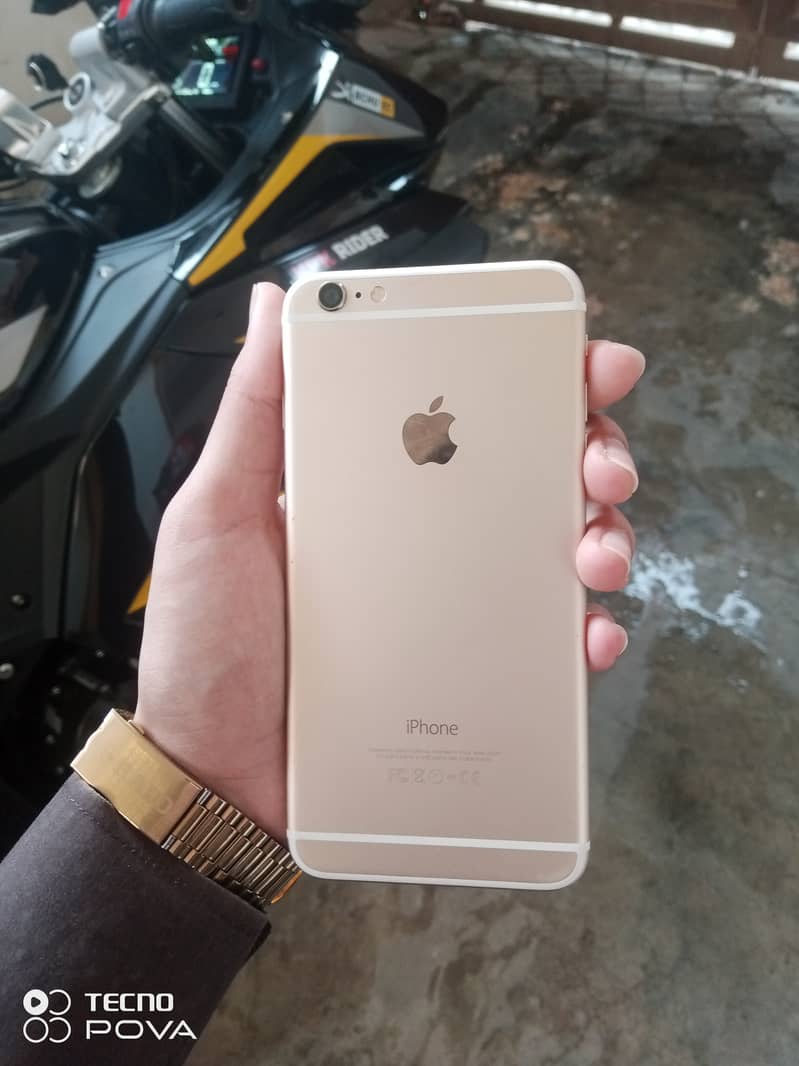 Apple iPhone 6 Plus 1