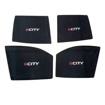 4 window and 1 back screen shade for sale in very excellent condition