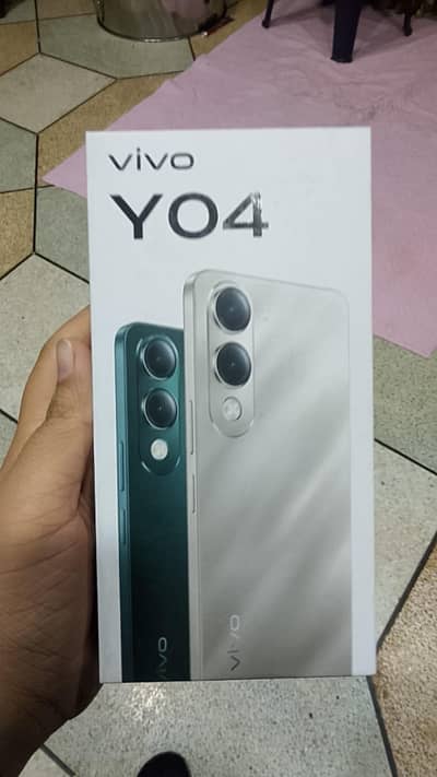 Vivo Y04 4/64gb For sale
