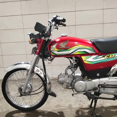 Honda CD70 2023 model, 10/10 condition, Islamabad number