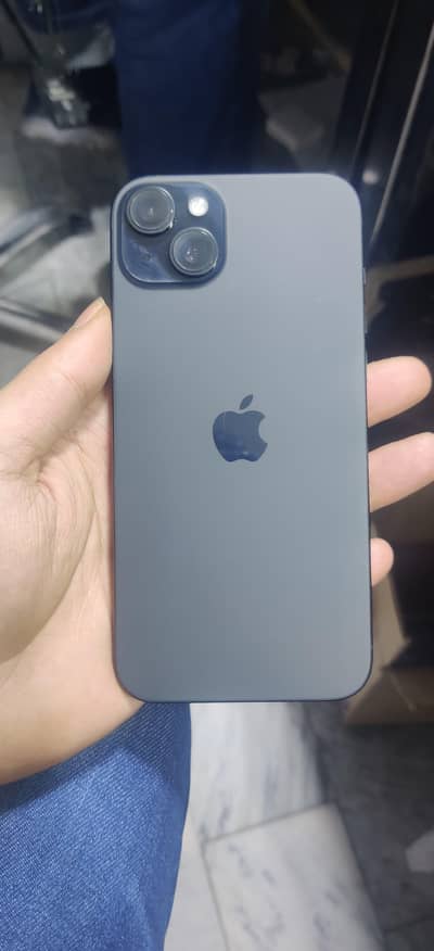 15 plus 10/10 100 health 128GB  PTA